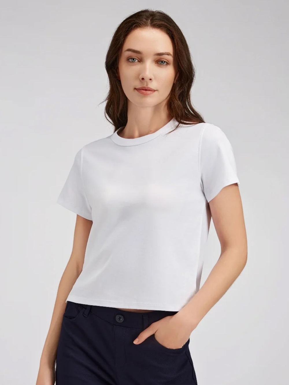 Stelle 100% Cotton White Short Sleeve Cropped Crew Tee